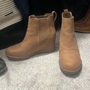 Athletica brown wedged booties